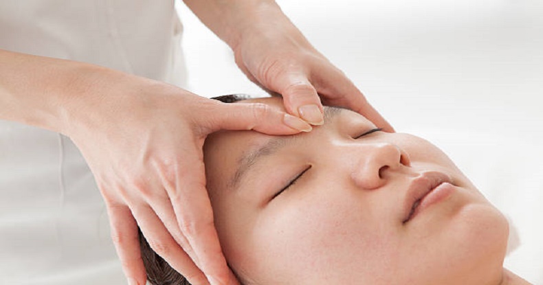 How to do facial masaj